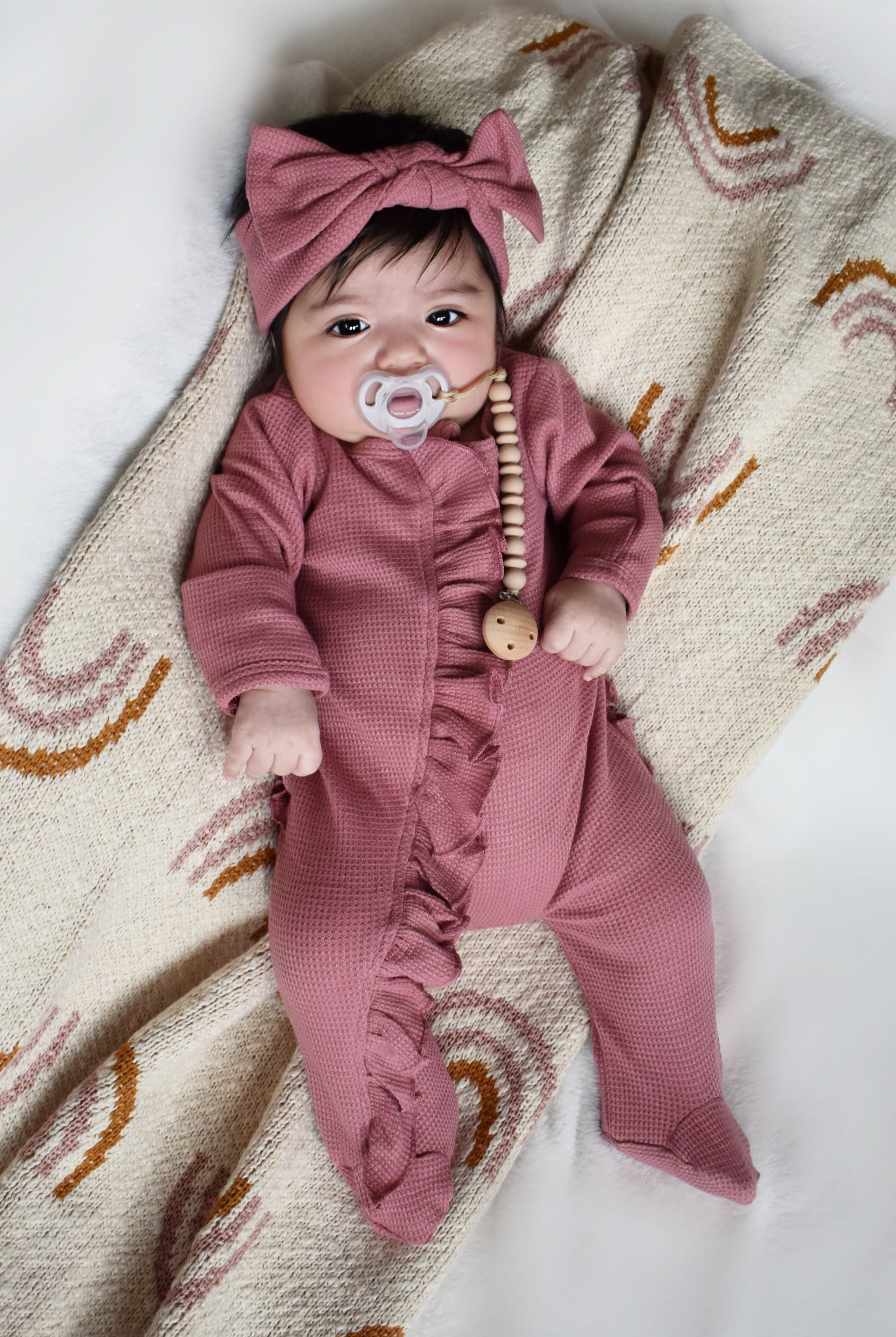 Baby girl coming home outfit, newborn girl outfit, selling baby girl outfit, hospital outfit, baby footie pajamas, baby footies, footed sleeper